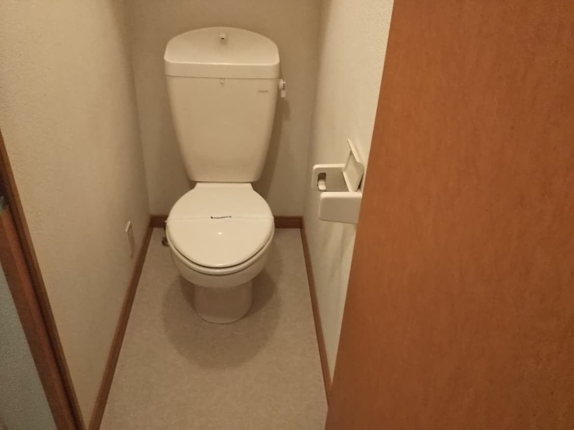 Room image 8