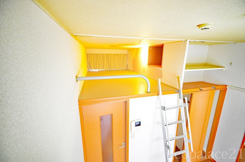Room image 11