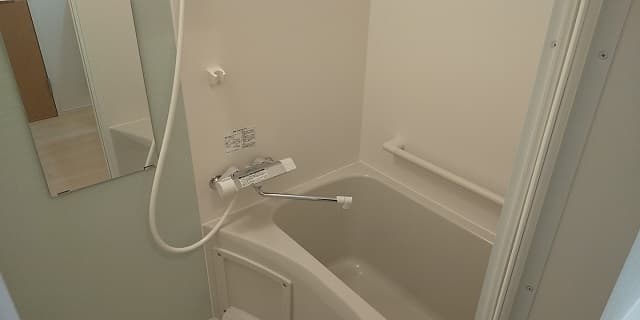 Room image 8