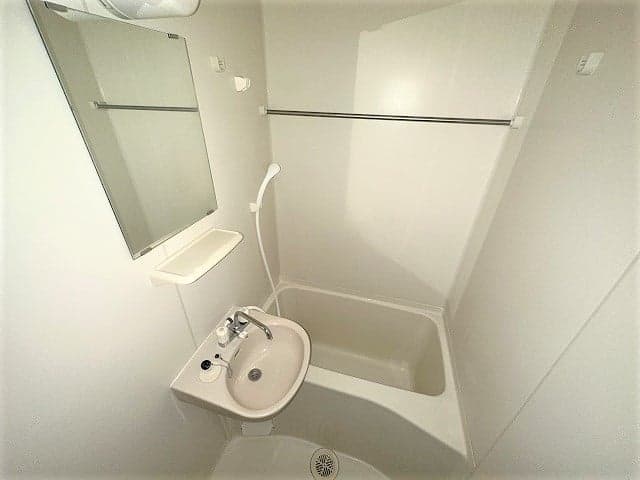 Room image 14