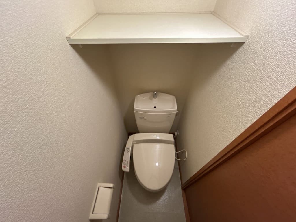 Room image 8