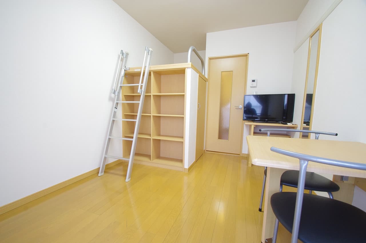 Room image 13