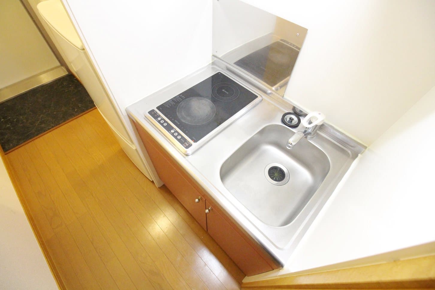 Room image 11