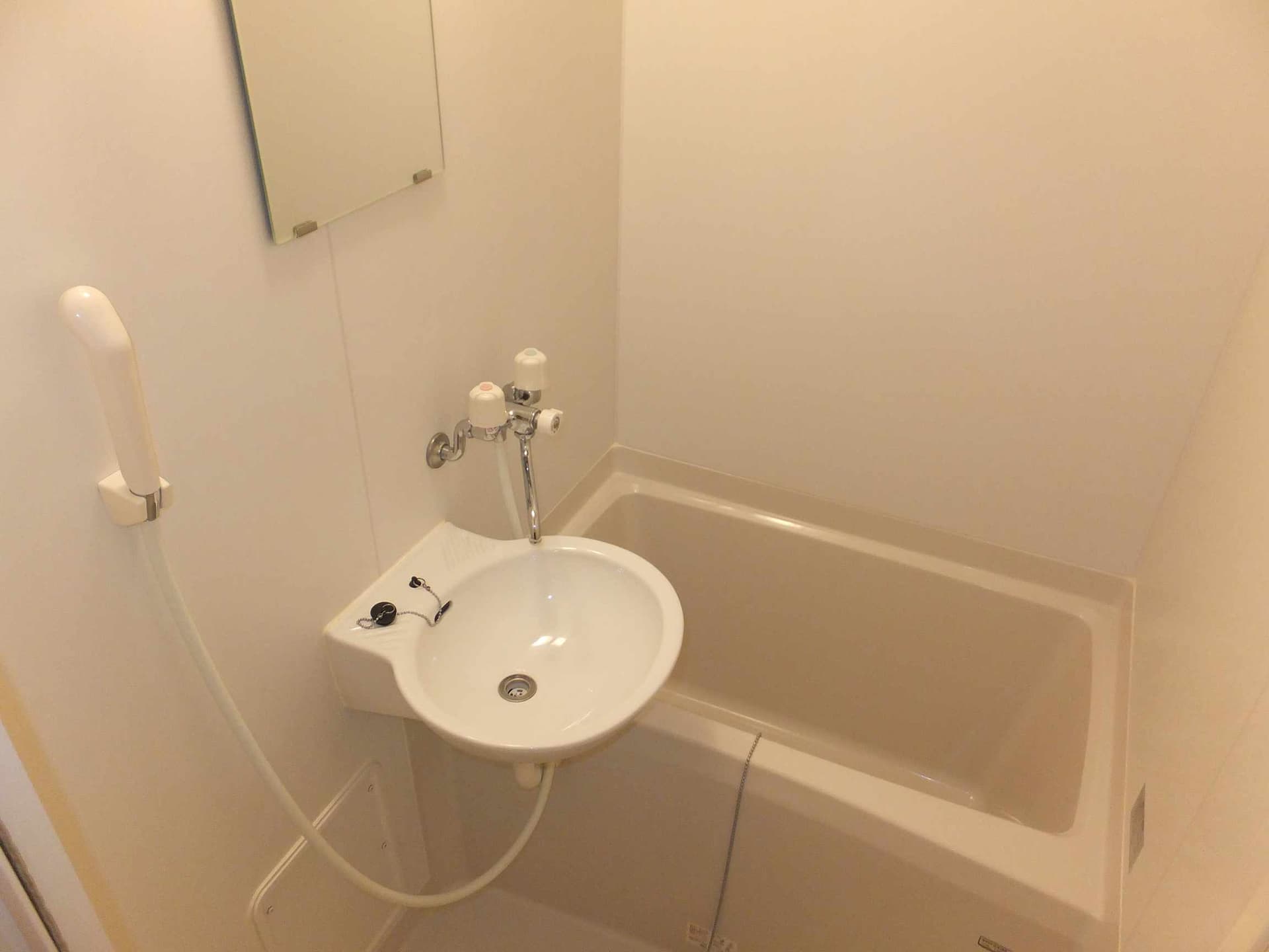Room image 12