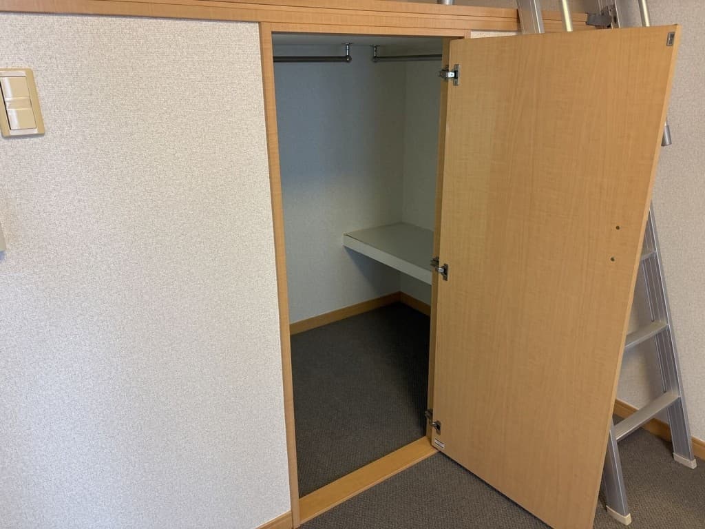 Room image 9