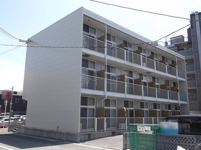 Main exterior of leopalace Abiko