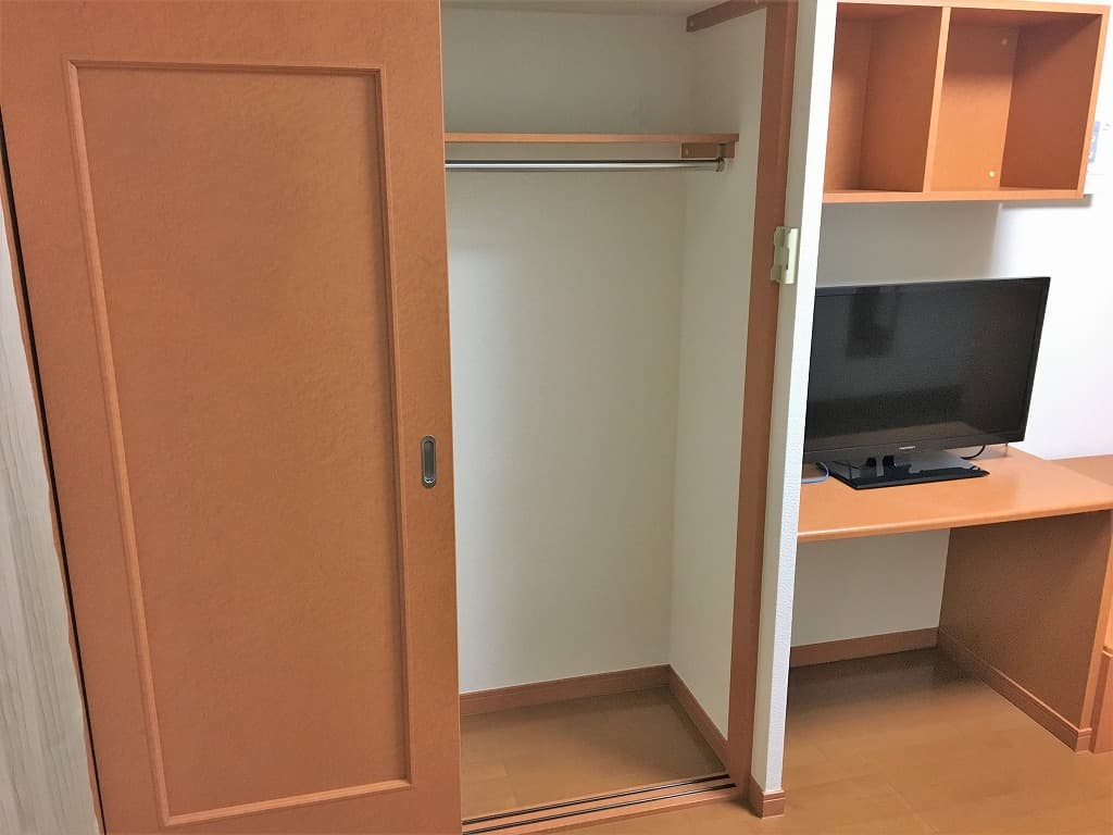 Room image 8