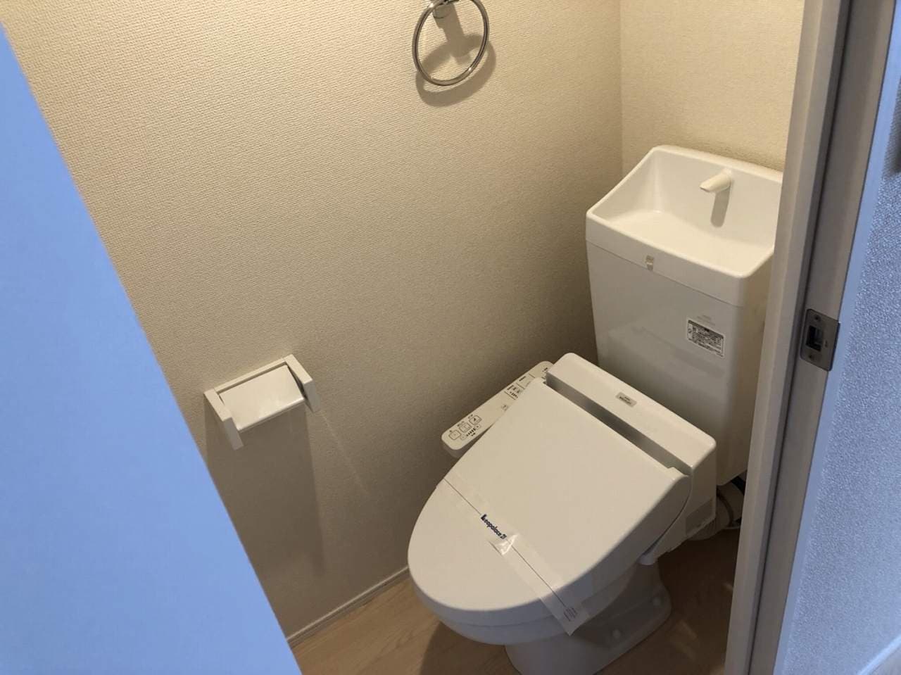 Room image 9