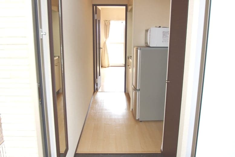 Room image 16