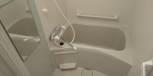 Room image 8