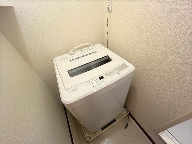 Room image 12