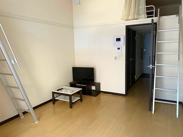 Room image 12
