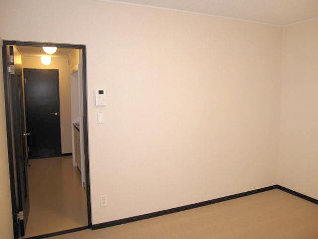 Preview interior of LEONEXT Fine Box