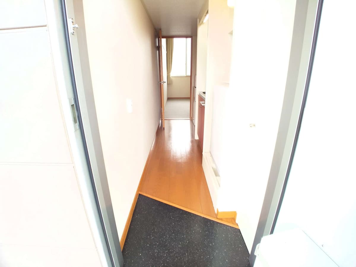 Room image 13