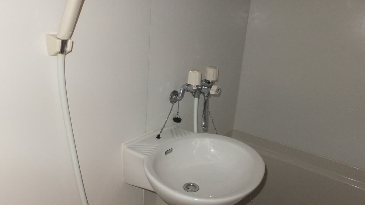 Room image 10