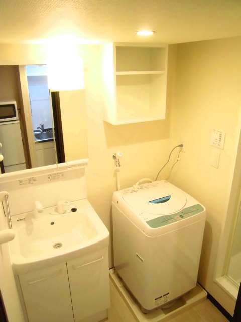 Room image 9