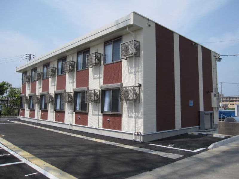 Main exterior of LEONEXT Espoir Nakazawa