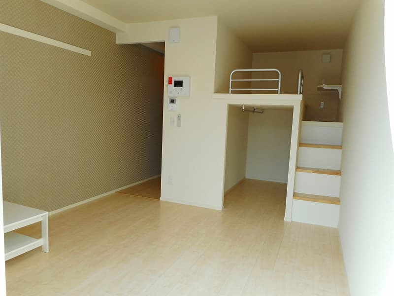 Room image 16