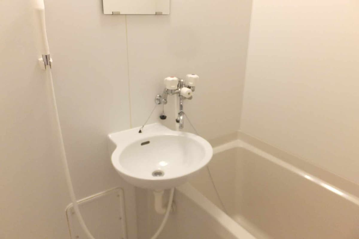 Room image 9