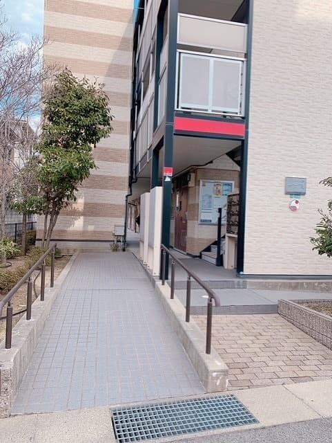 Room image 12