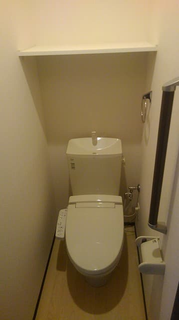Room image 10
