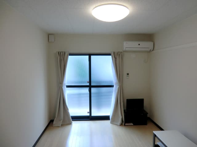 Preview interior of LEONEXT Flora Suzurandai