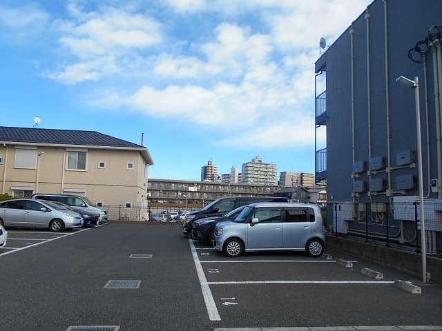 Room image 8