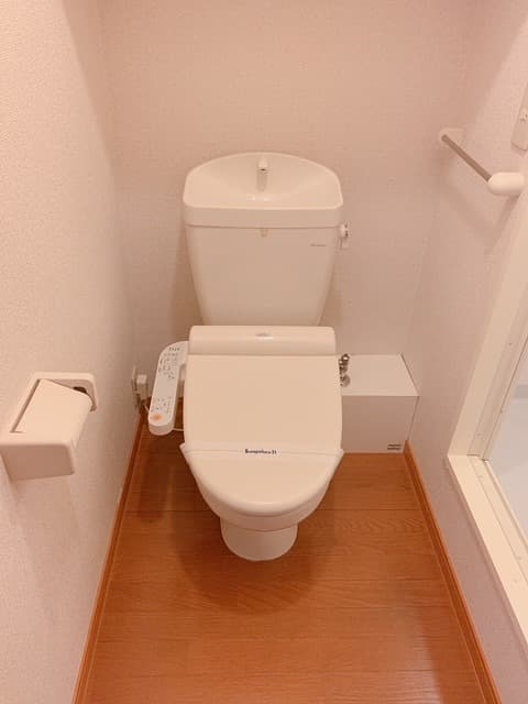Room image 9