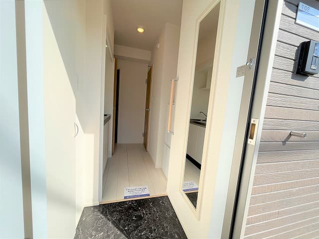 Room image 10