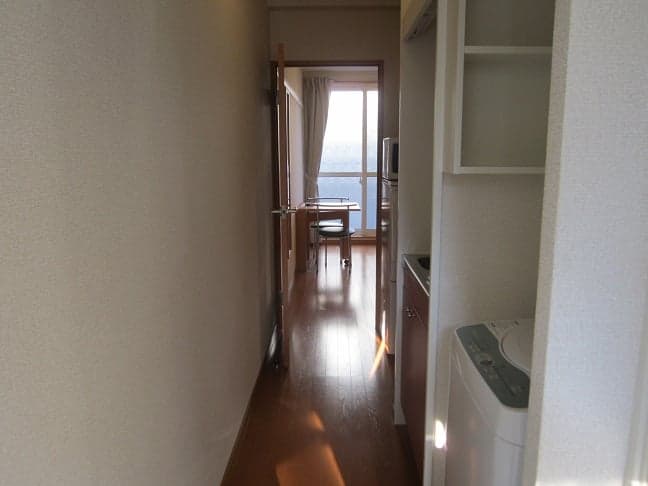 Room image 11