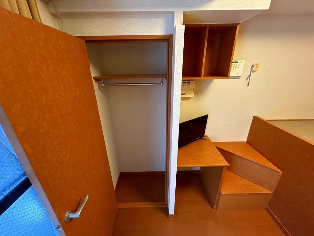 Room image 9