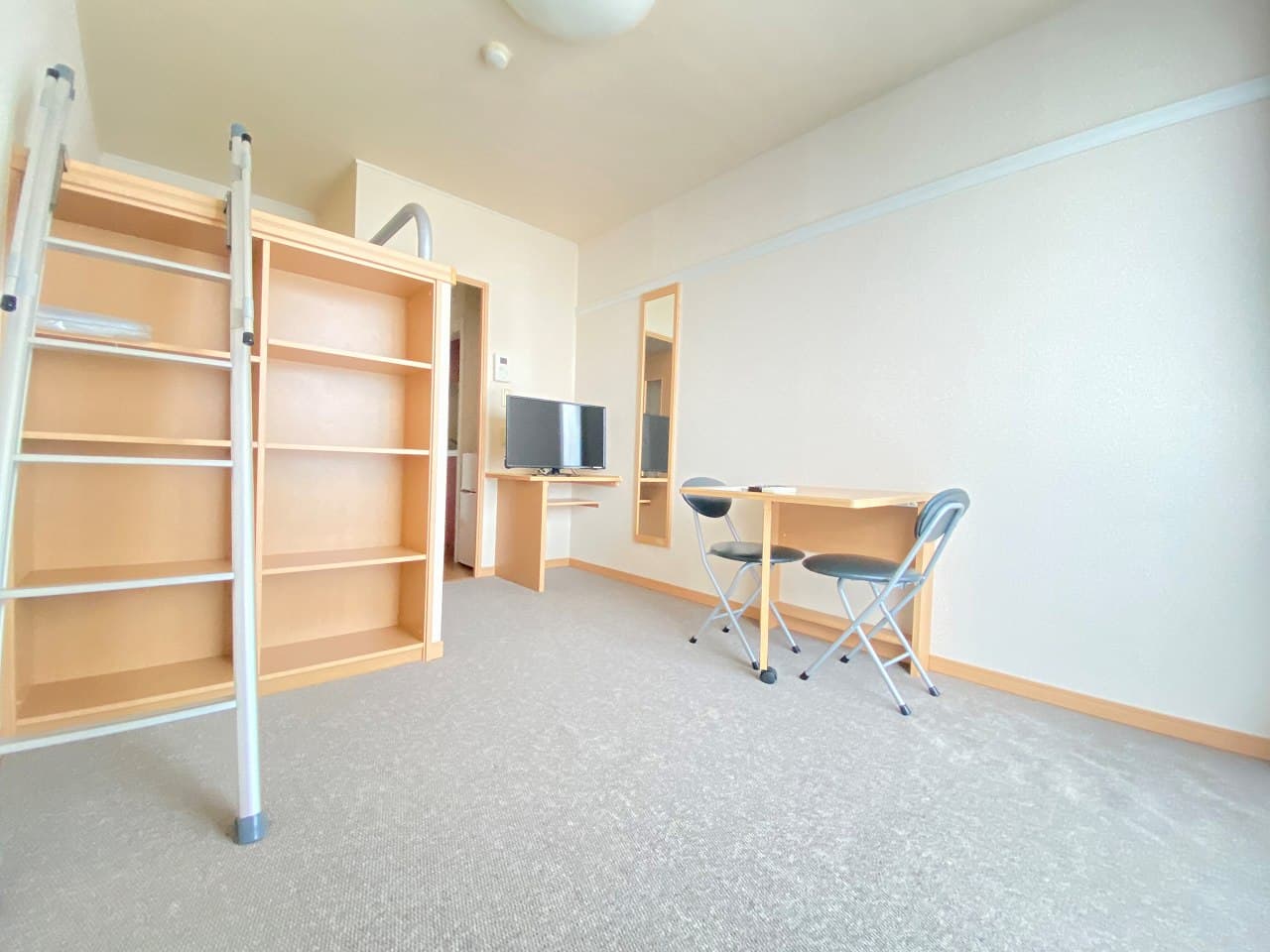Preview interior of leopalace K 8103
