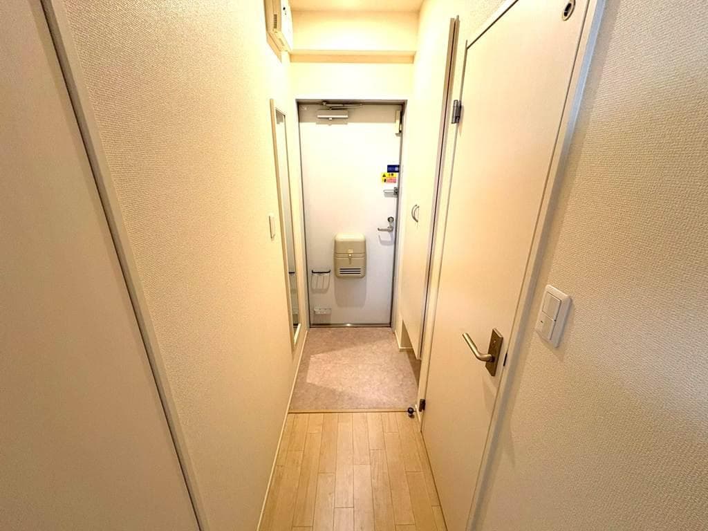 Room image 11