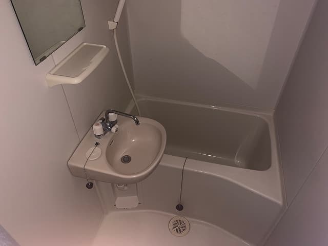 Room image 14