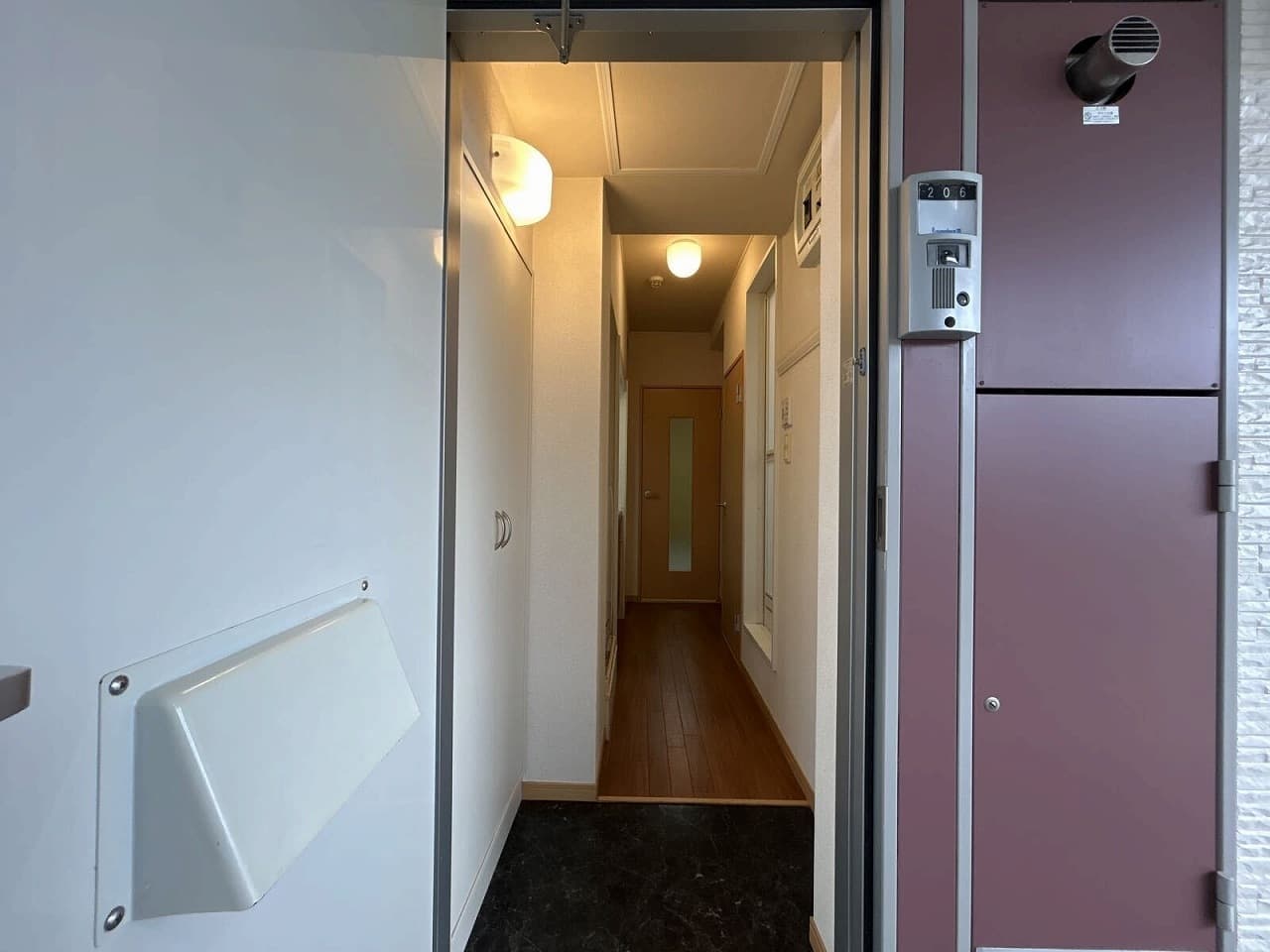 Room image 14