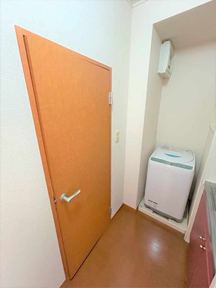 Room image 11