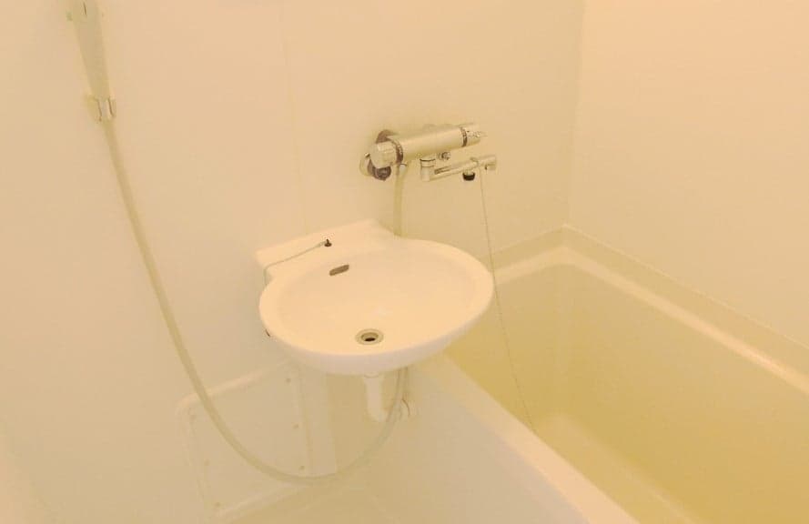 Room image 8