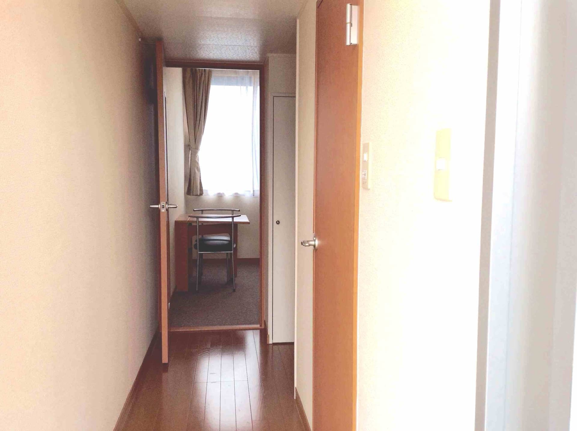 Room image 10