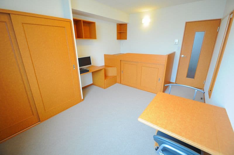 Room image 9