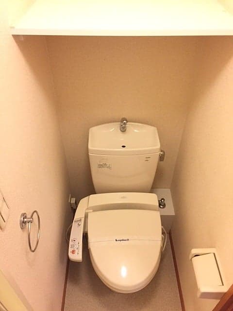 Room image 16