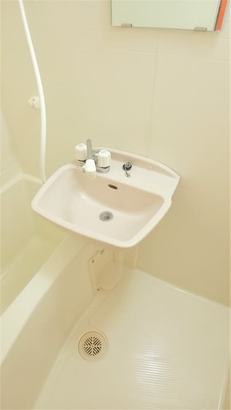 Room image 15