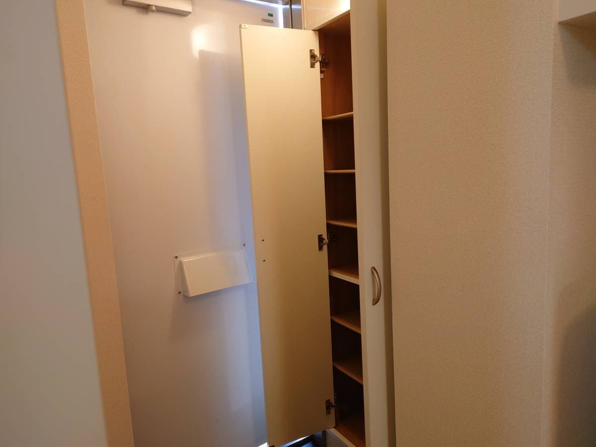 Room image 12