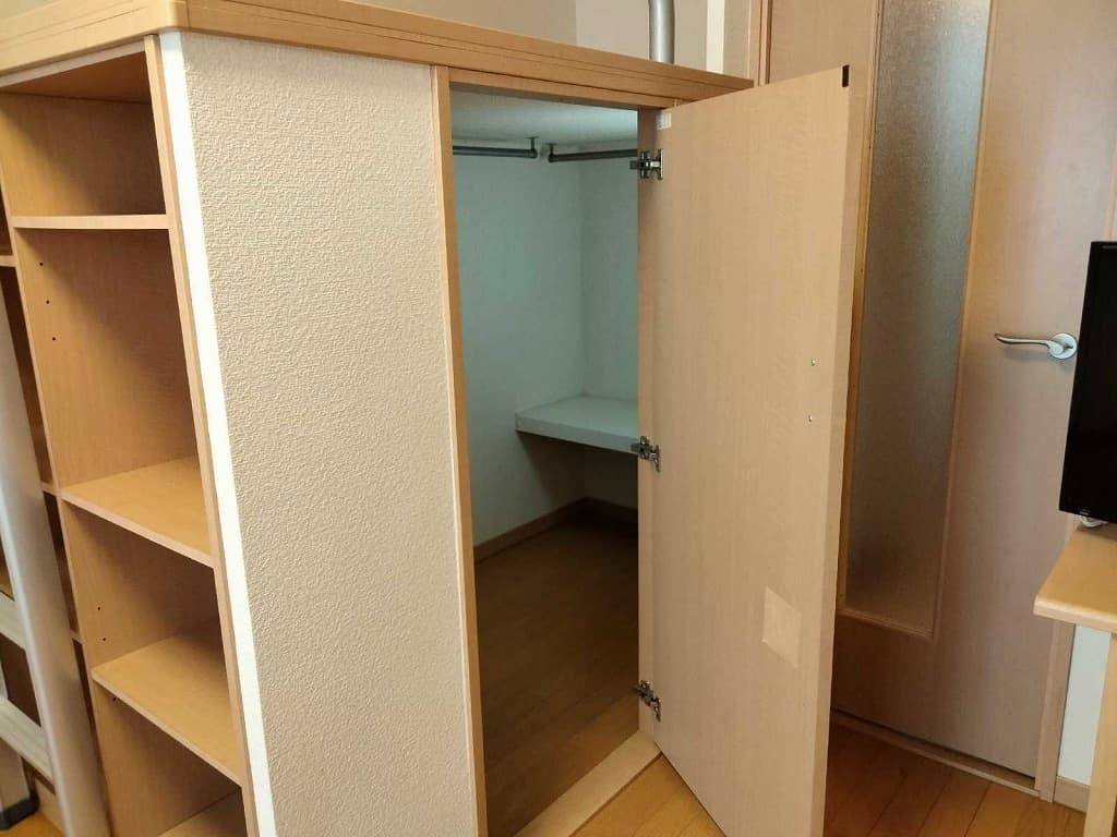 Room image 9