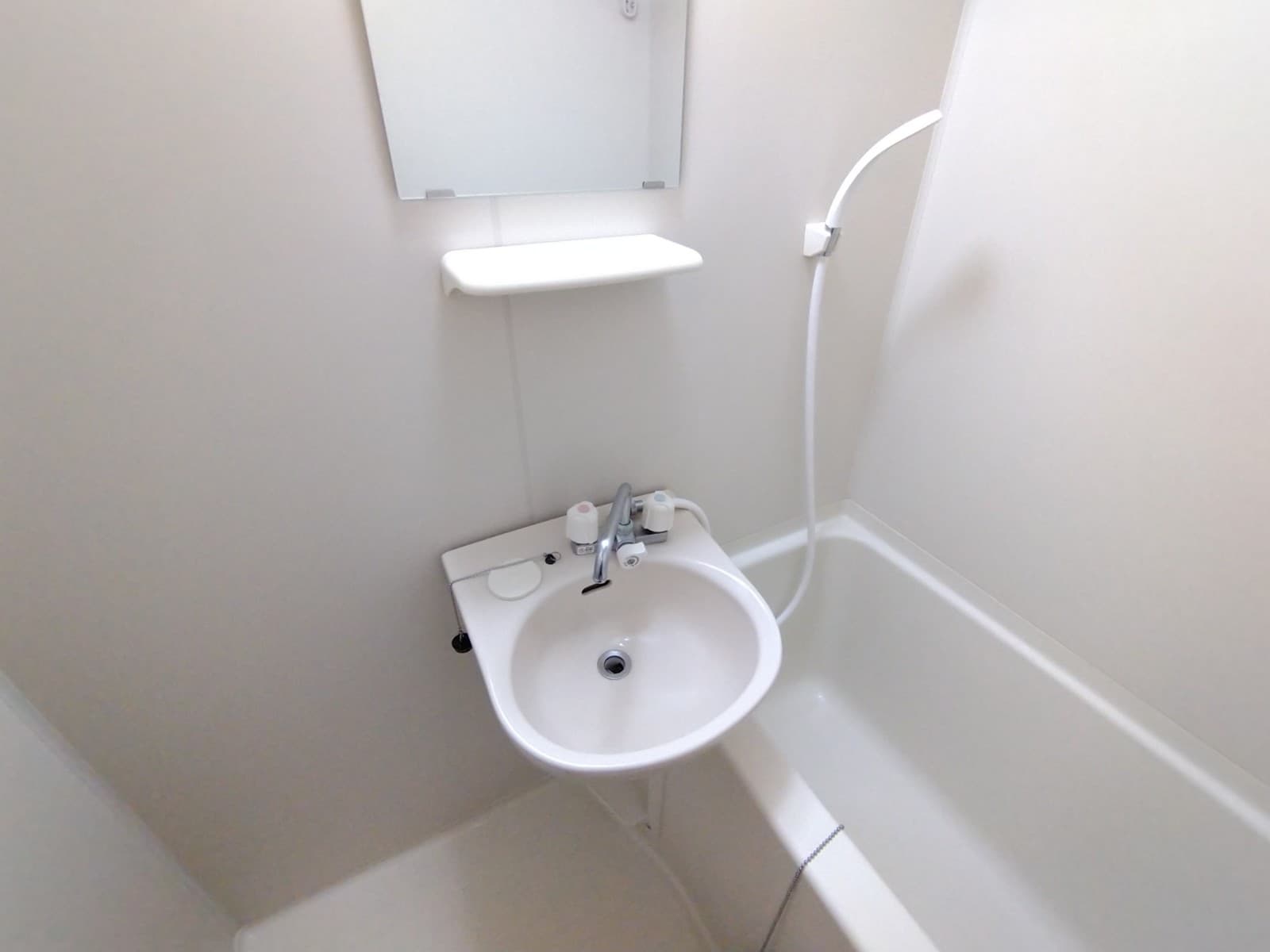 Room image 13