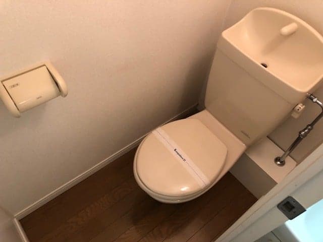 Room image 15