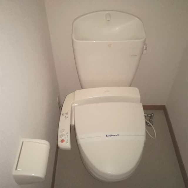 Room image 15