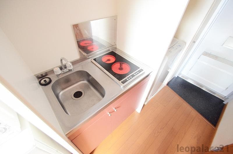 Room image 11