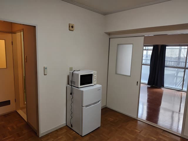 Room image 12