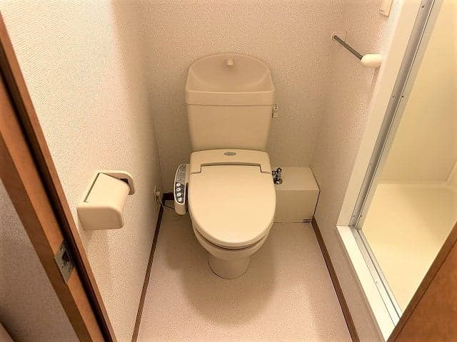 Room image 15