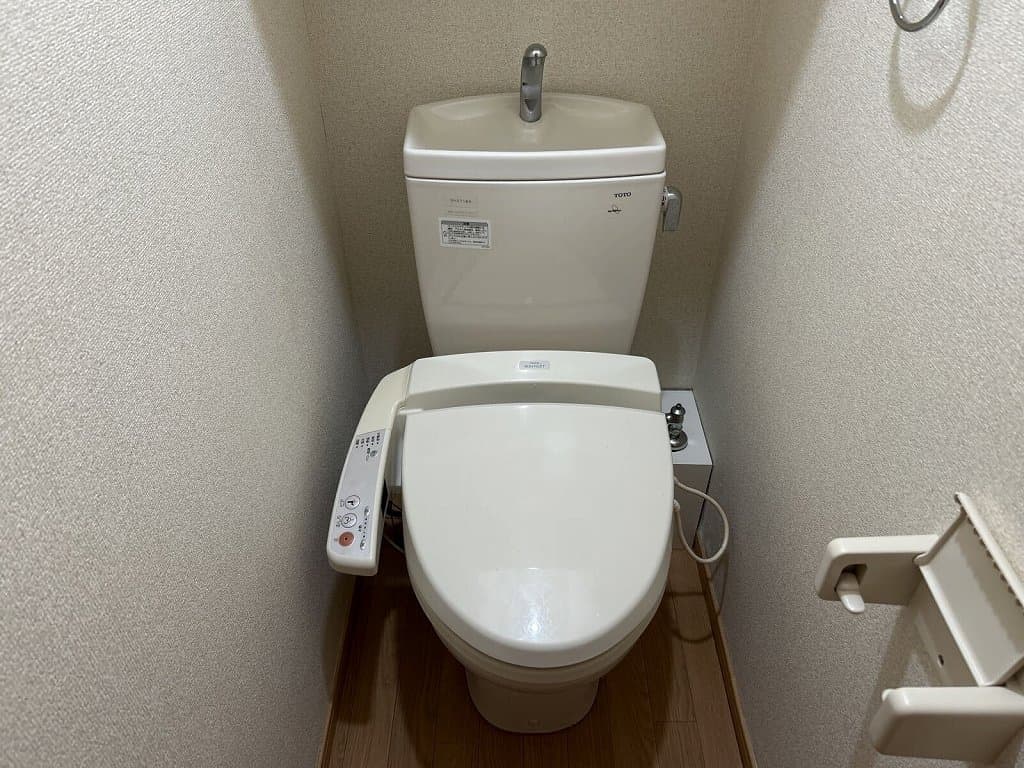 Room image 8